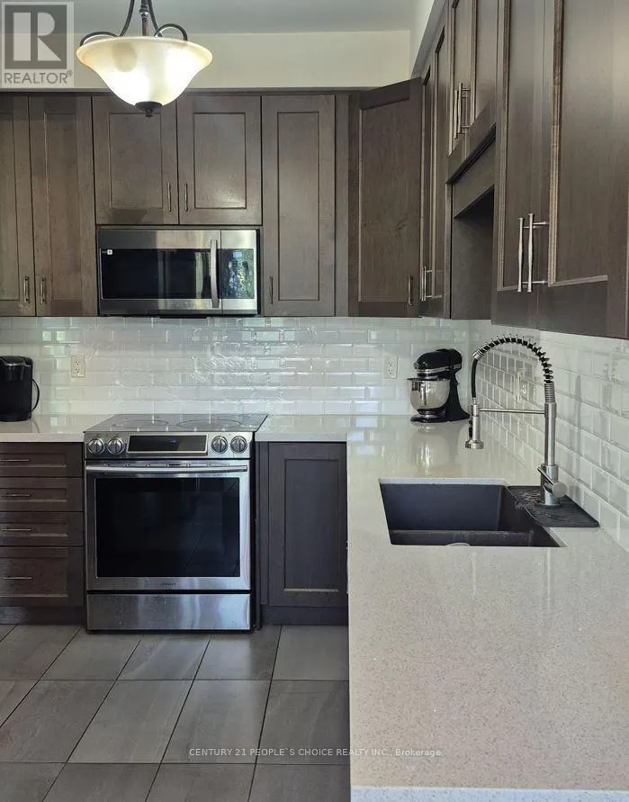 71 RIVERWALK DRIVE N