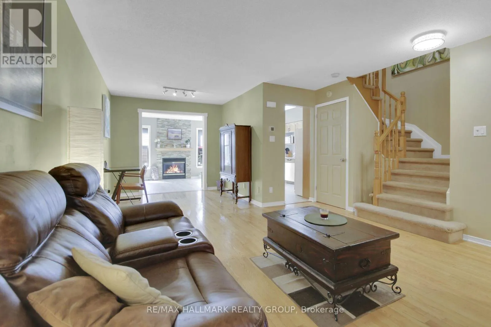 55 BINBURY WAY