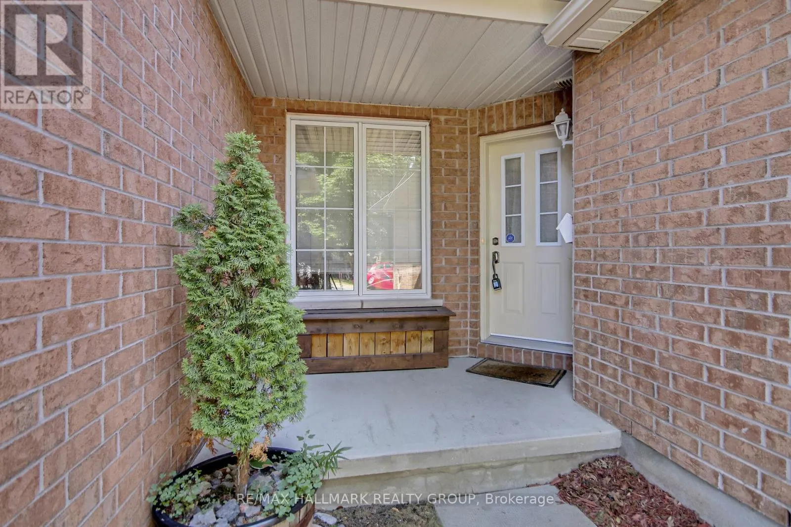 55 BINBURY WAY