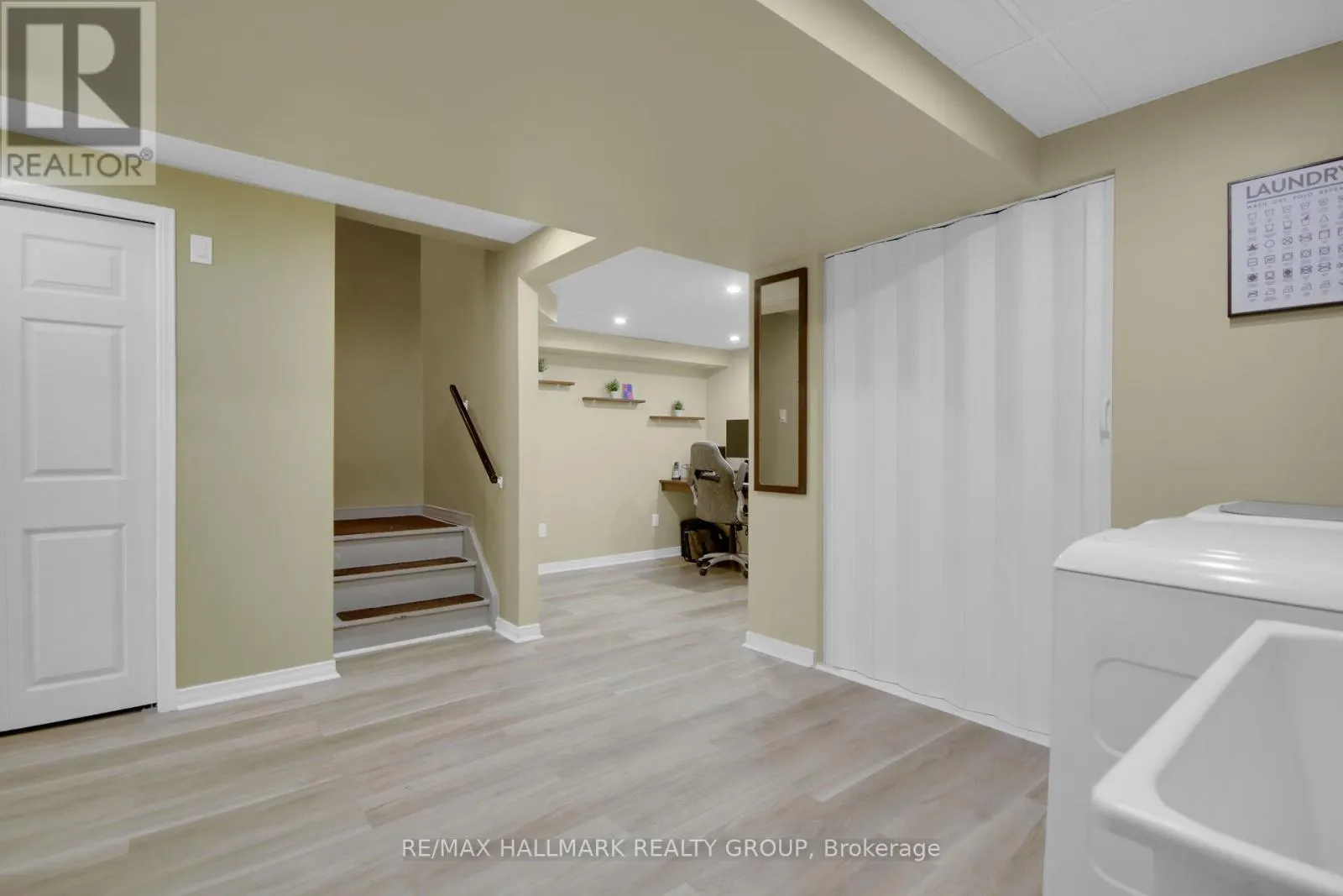 55 BINBURY WAY