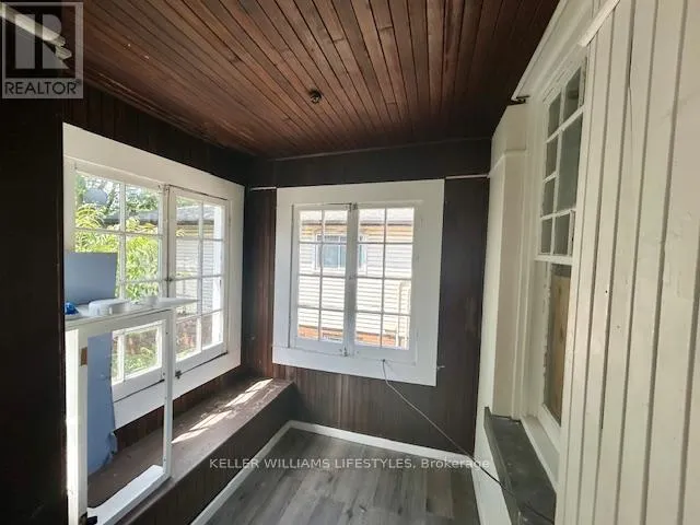 UPPER - 669 LORNE AVENUE, #Upper