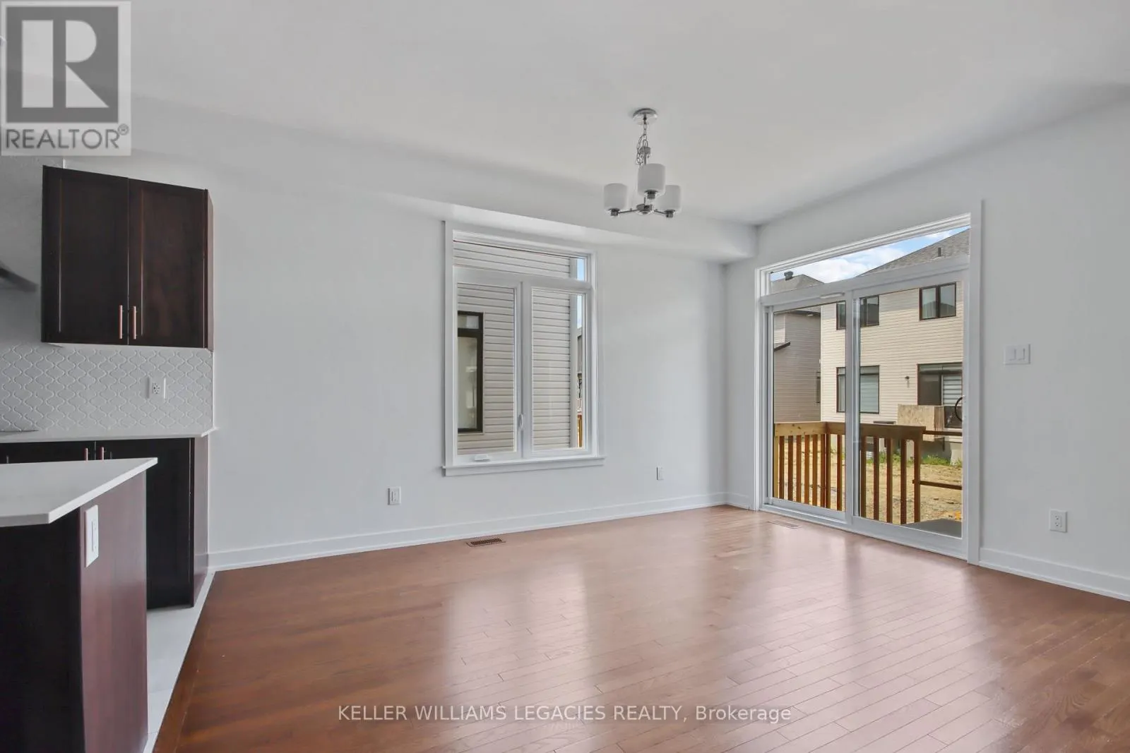 11 MENDOZA WAY