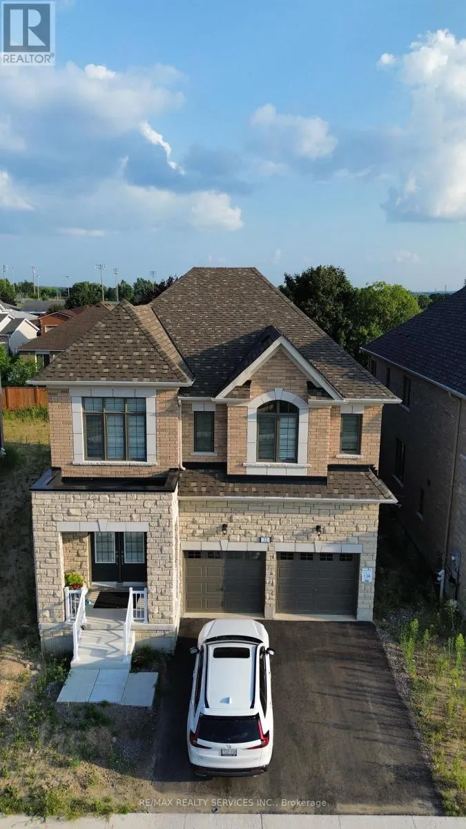 72 PAPERBIRCH DRIVE
