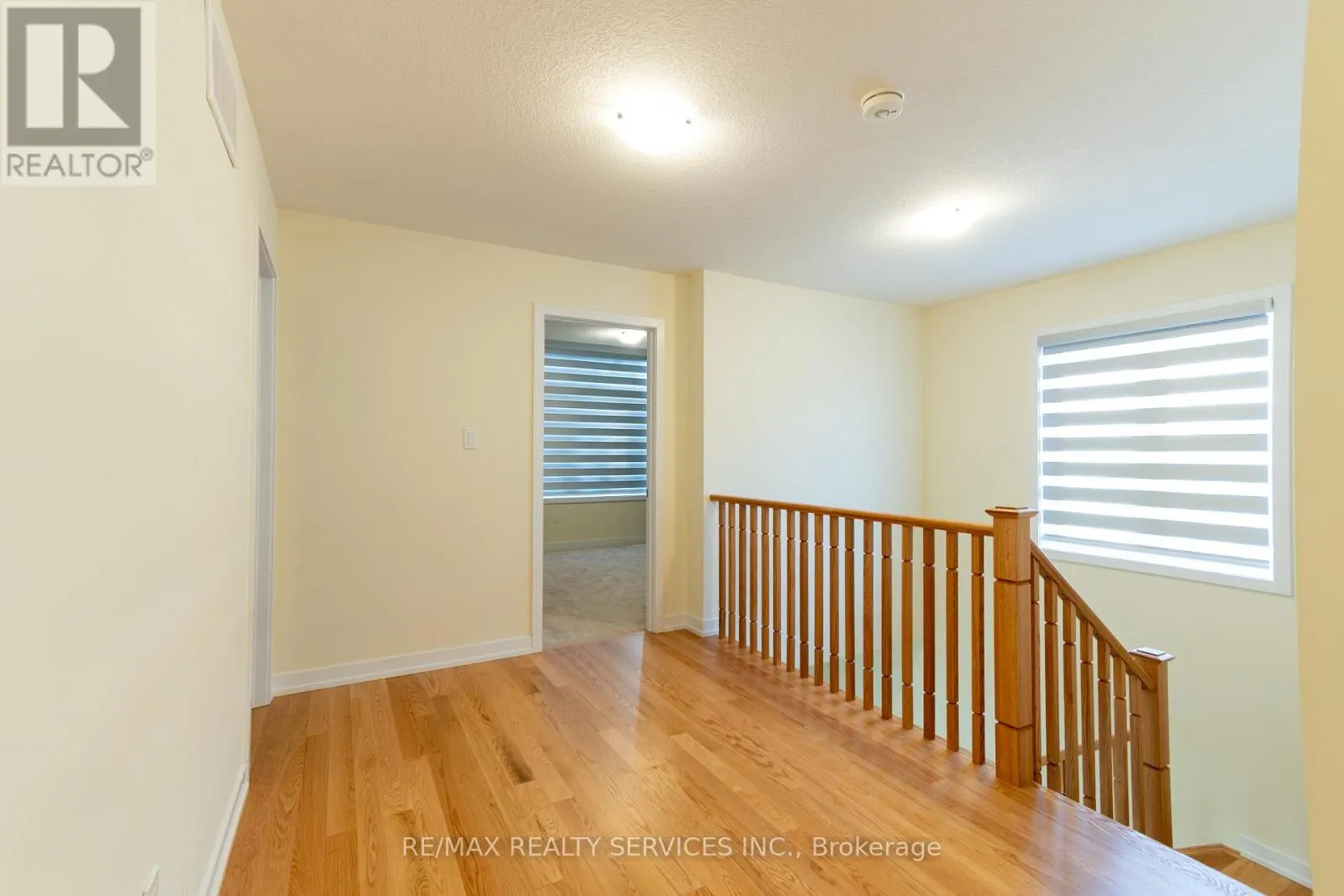 72 PAPERBIRCH DRIVE