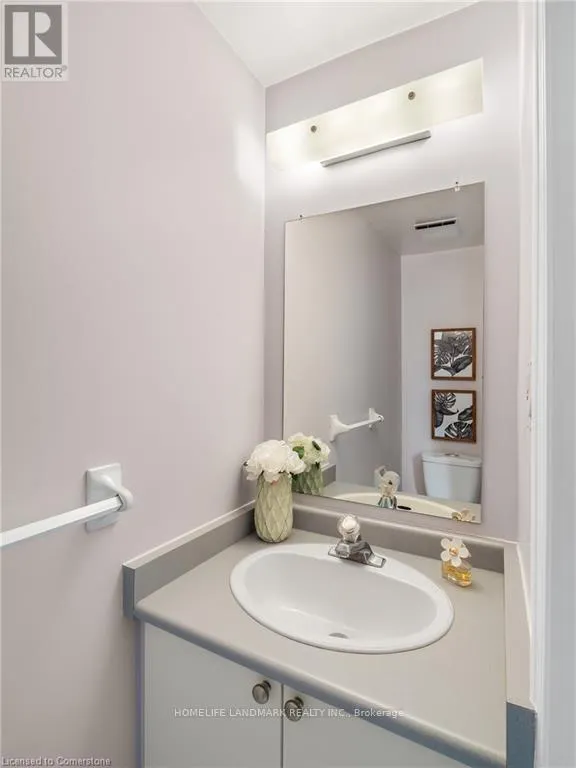 #28 - 465 WOOLWICH STREET