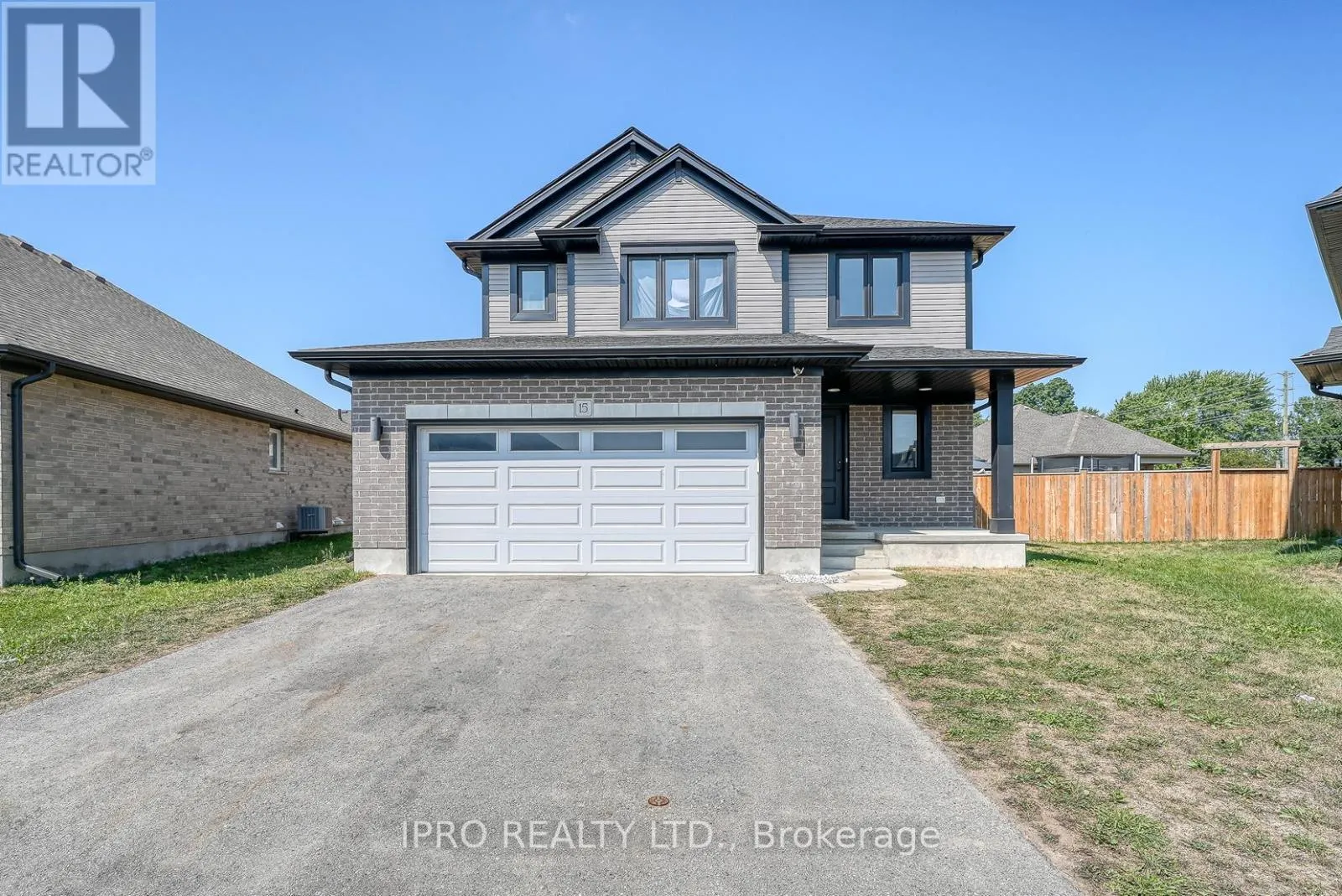 15 CURREN CRESCENT