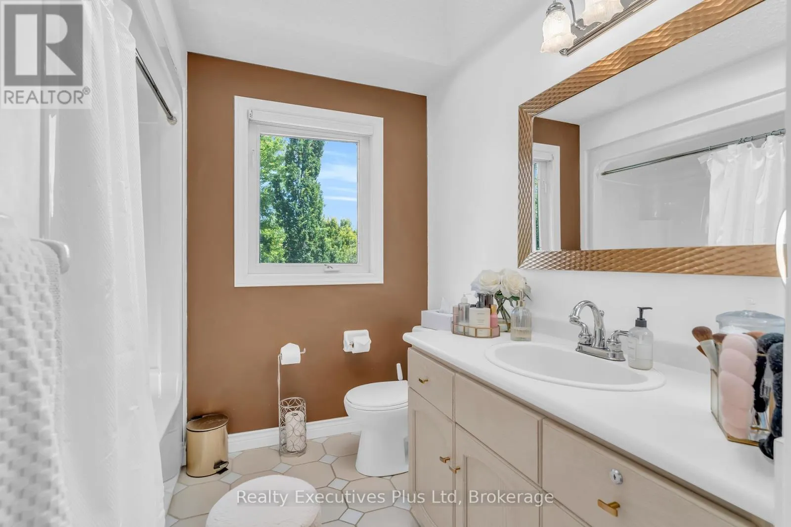 45 FIELDSTONE ROAD
