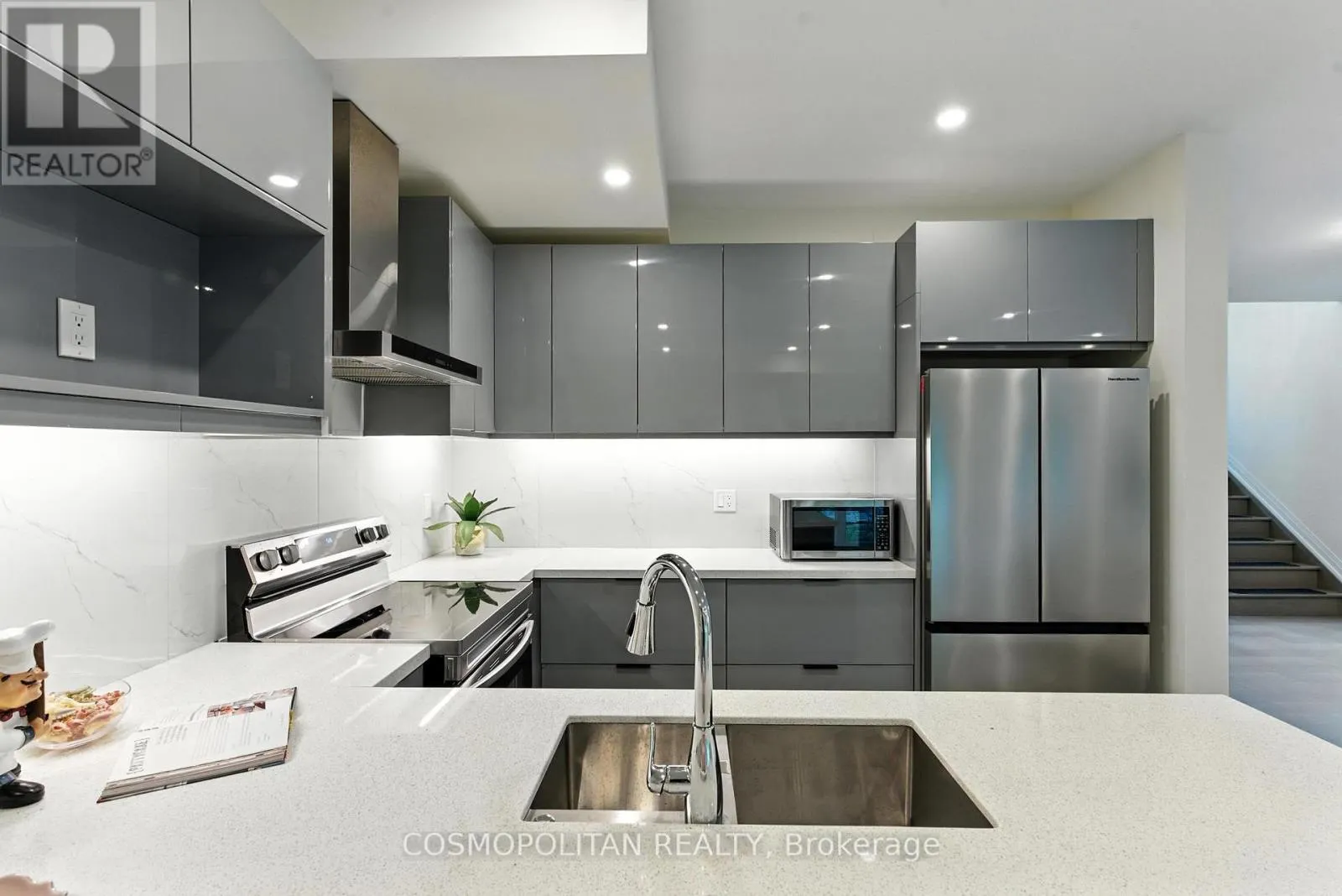 A - 71 A BRADLEY STREET, #A