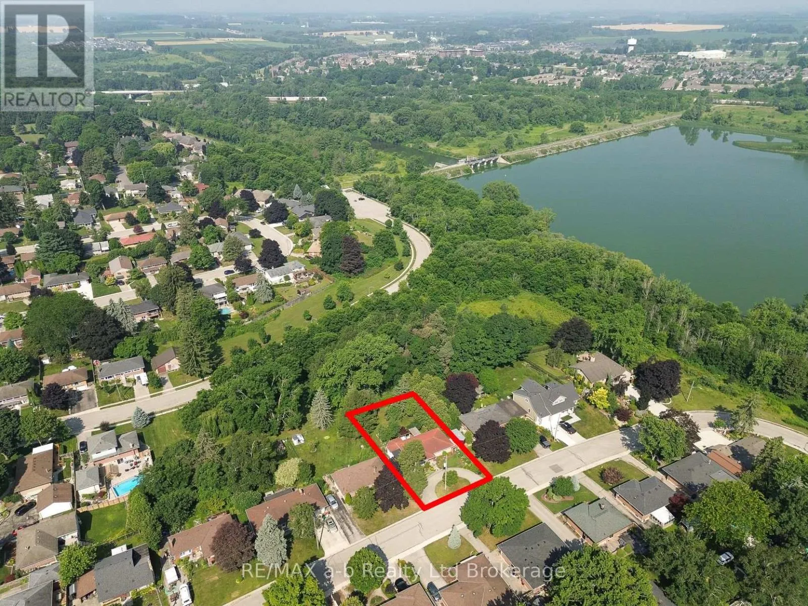 543 HIGHLAND DRIVE