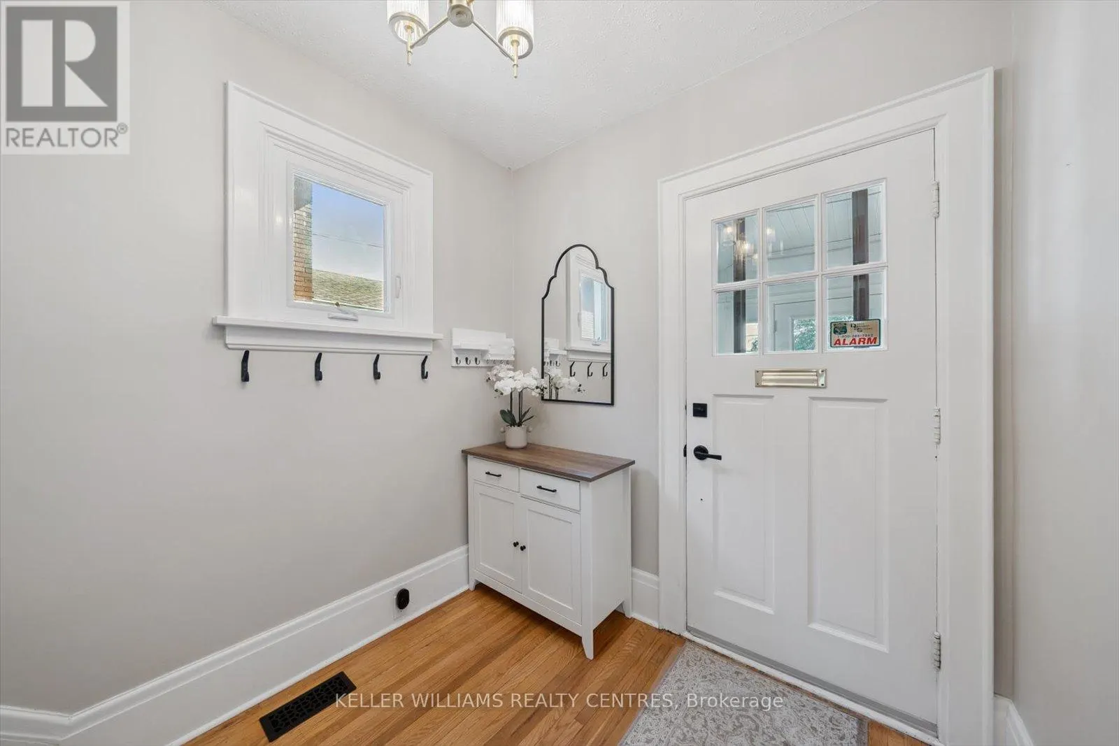 591 WOOLWICH STREET