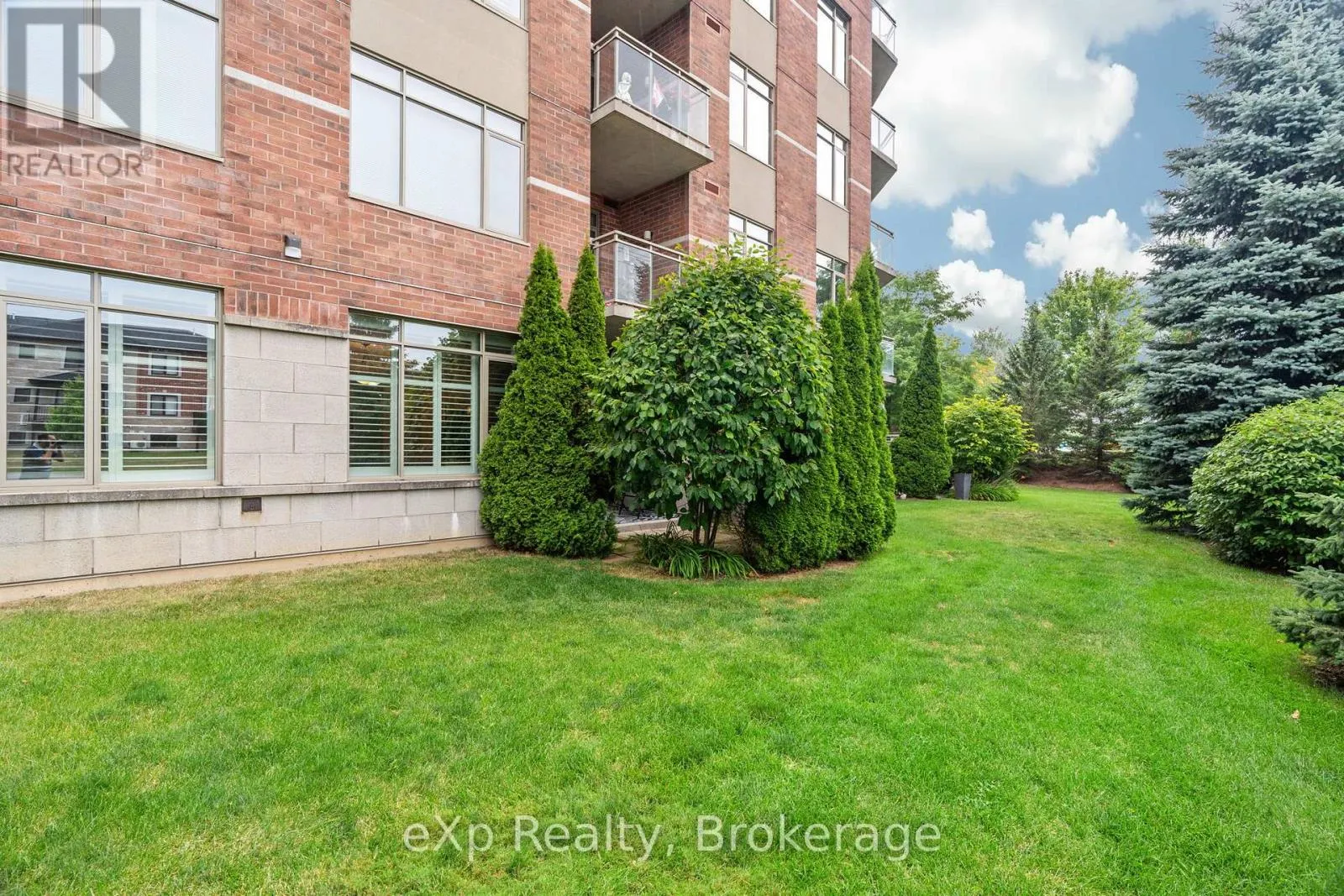 113 - 400 ROMEO STREET N, #113