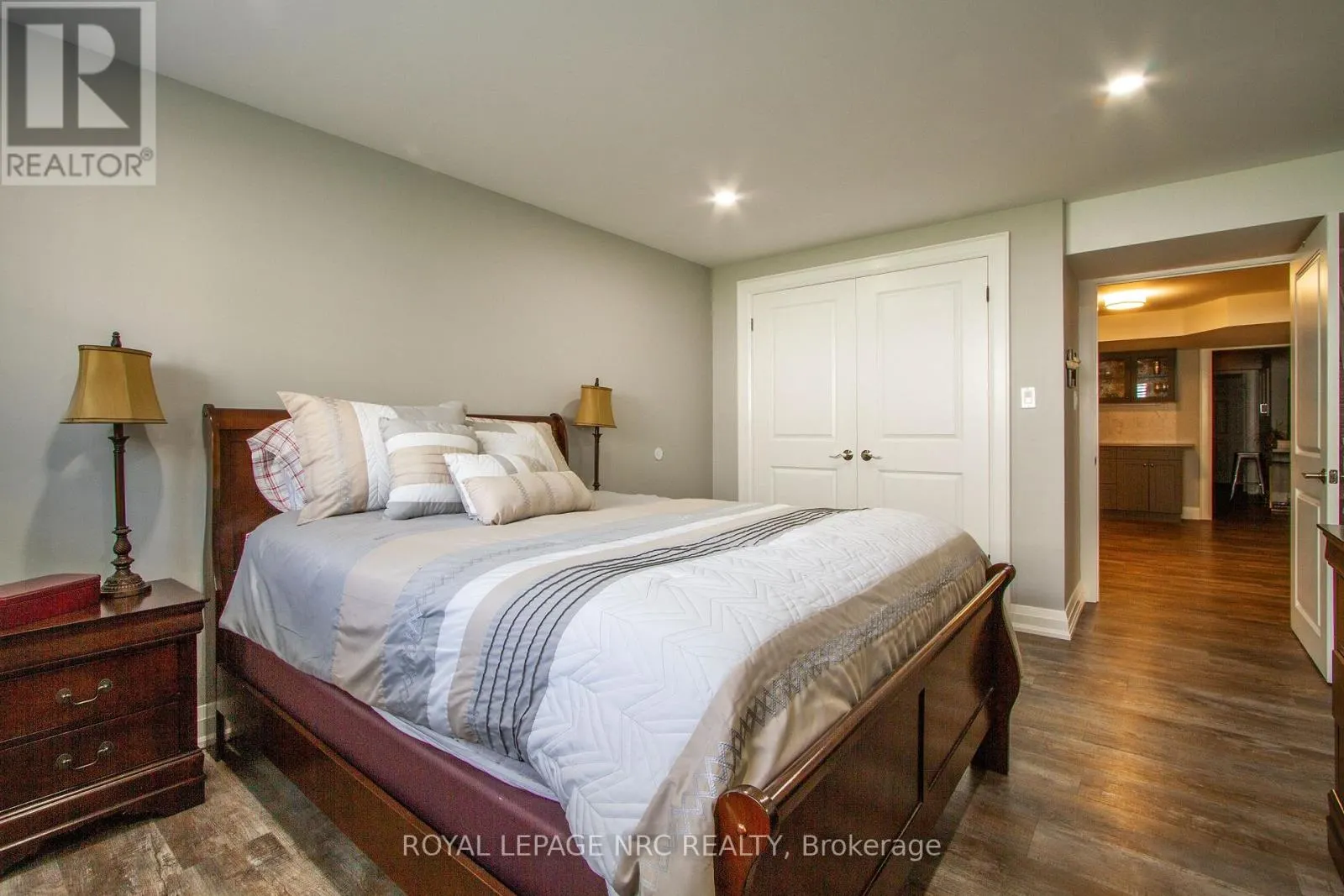 62 - 3232 MONTROSE ROAD, #62