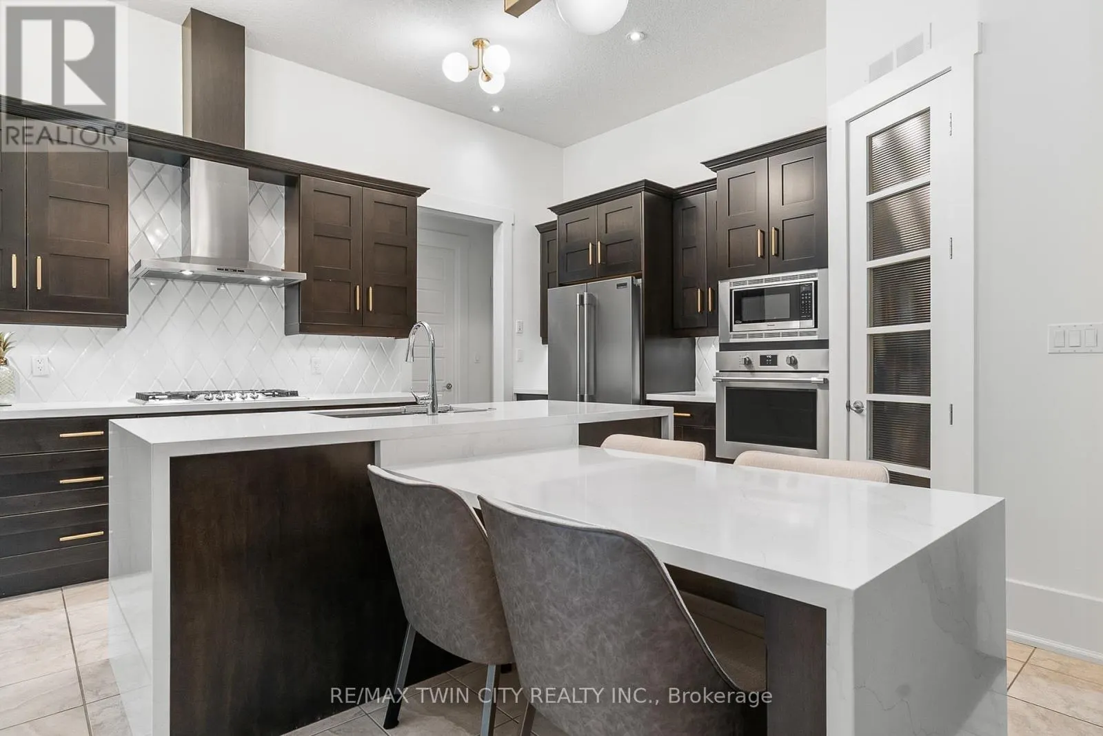 303 TERRACE WOOD CRESCENT
