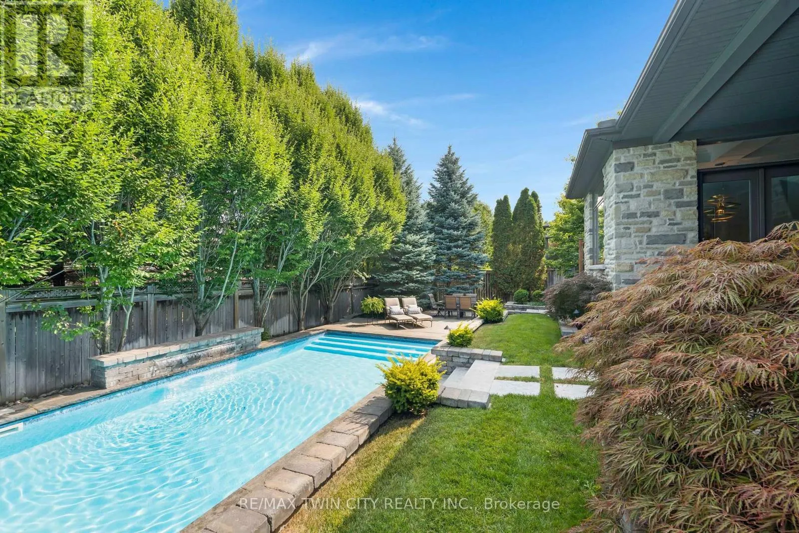 303 TERRACE WOOD CRESCENT