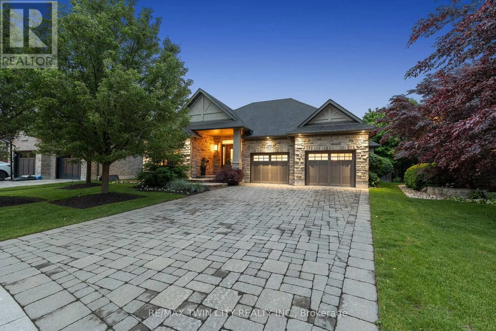 303 TERRACE WOOD CRESCENT