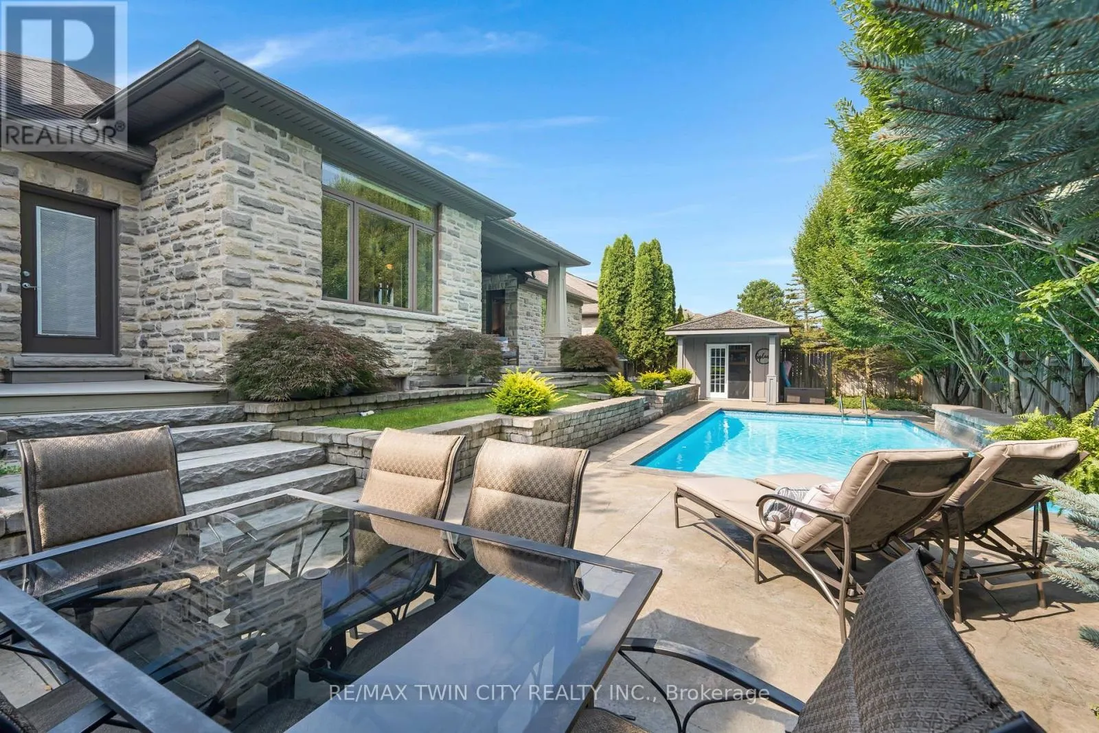 303 TERRACE WOOD CRESCENT