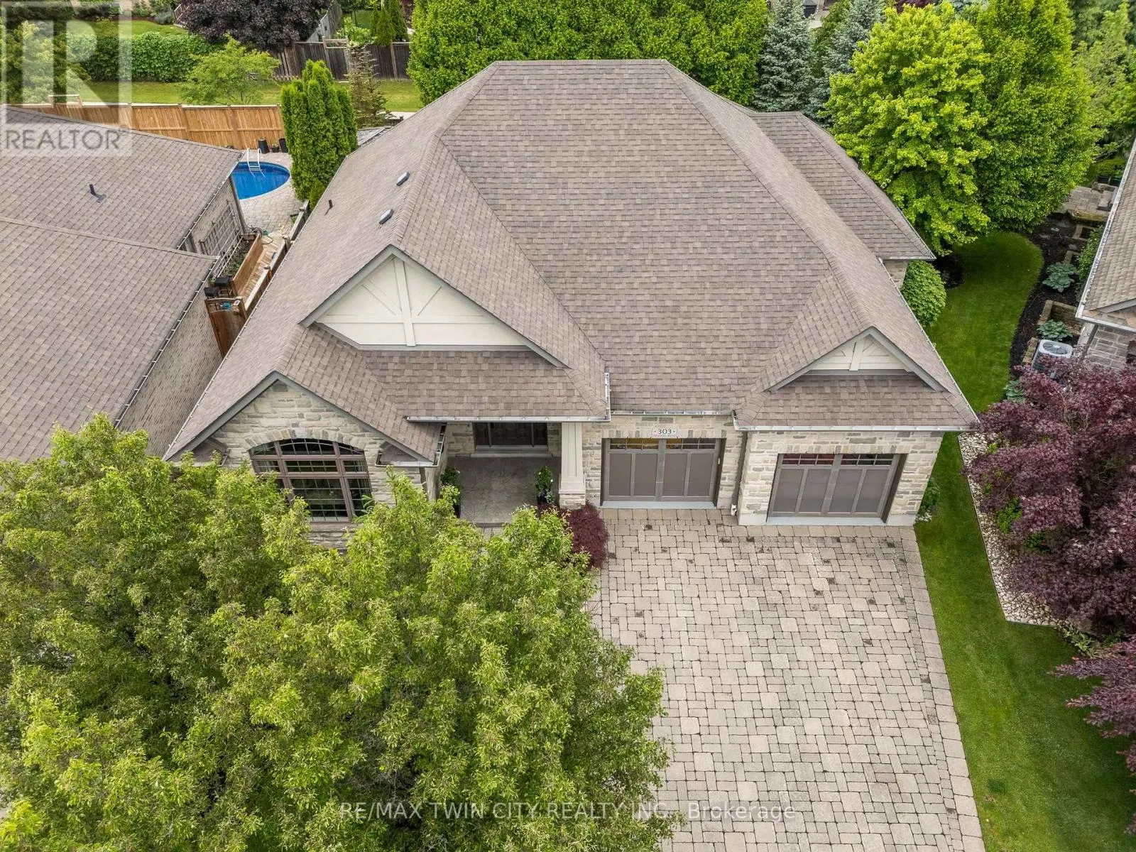 303 TERRACE WOOD CRESCENT