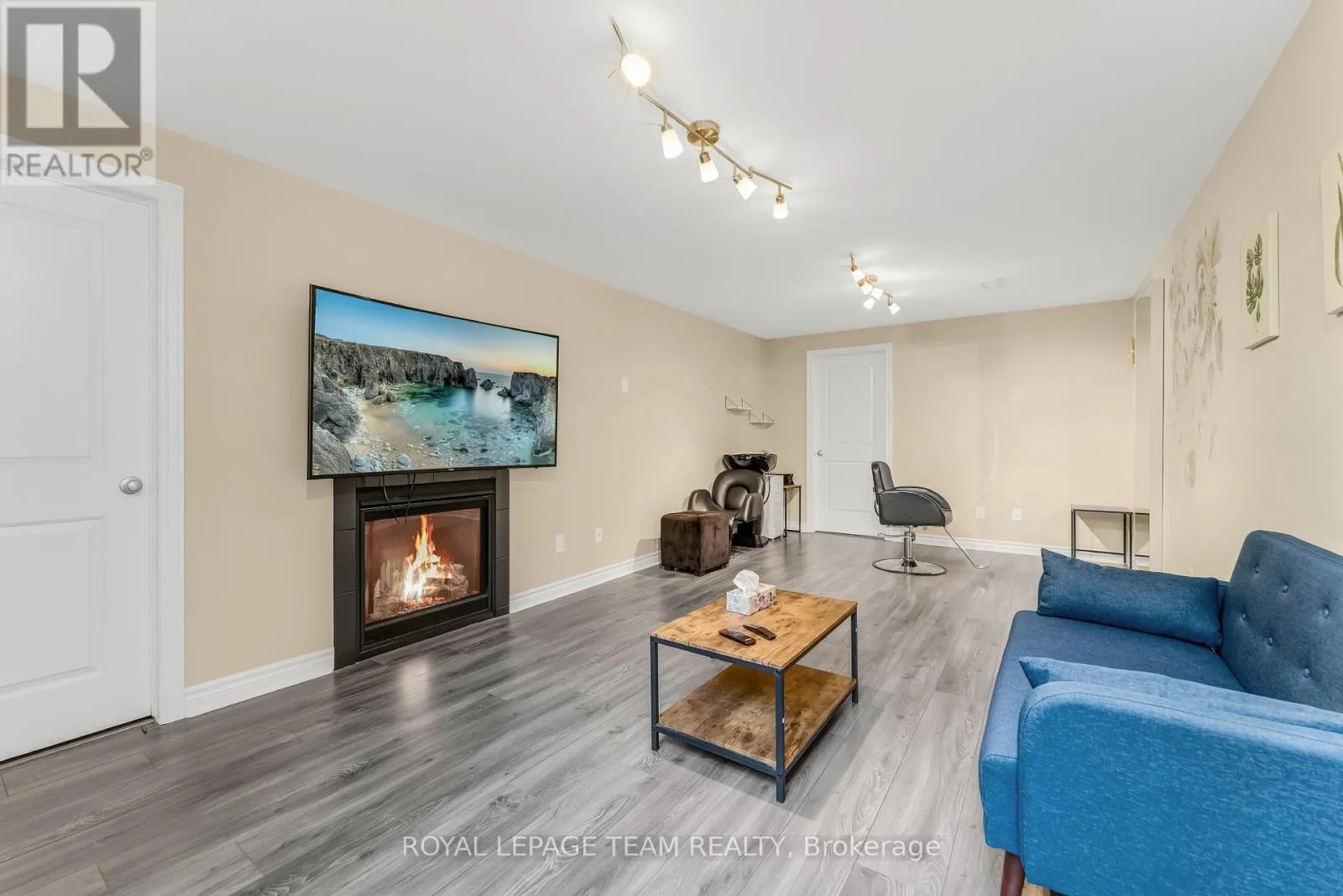 345 ALASKEN DRIVE