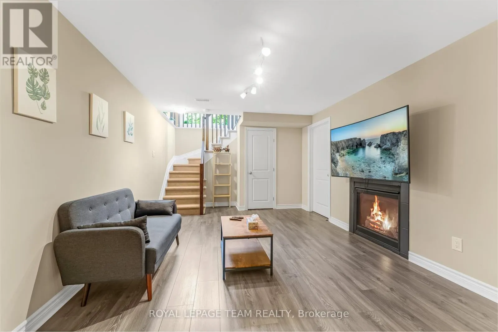 345 ALASKEN DRIVE