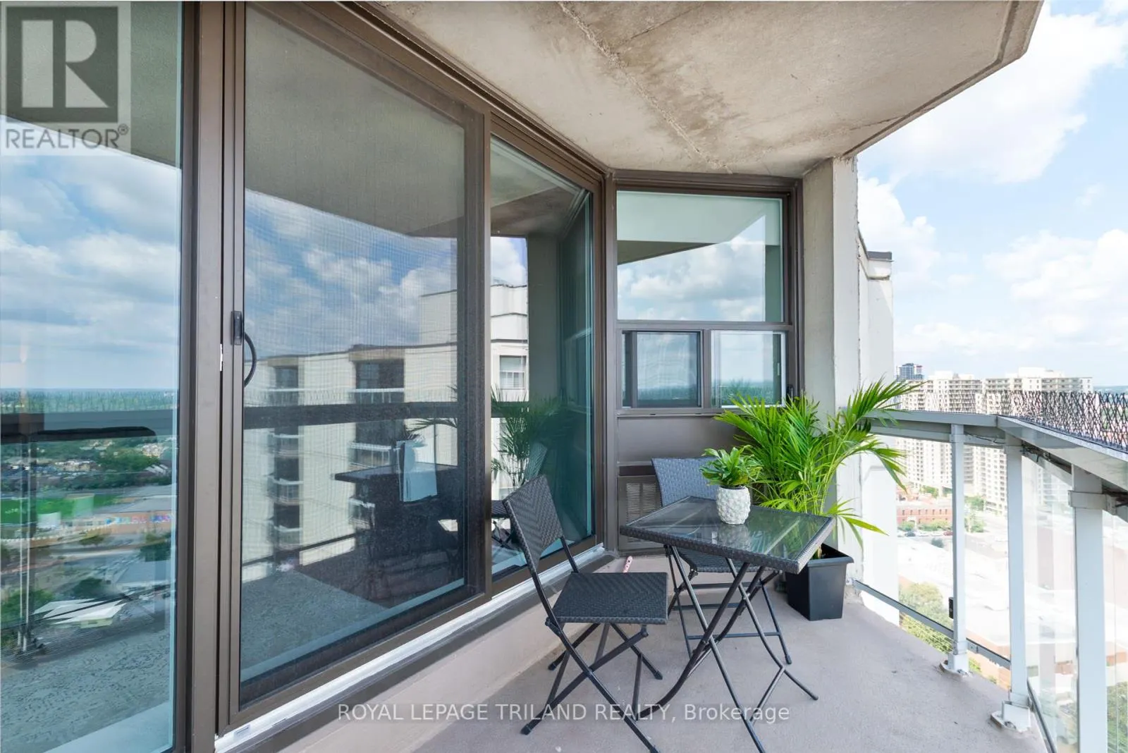 2703 - 323 COLBORNE STREET, #2703