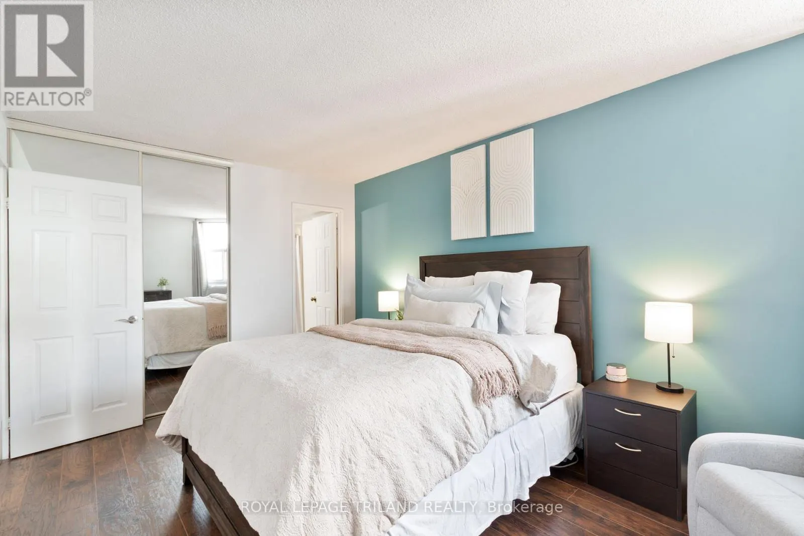 2703 - 323 COLBORNE STREET, #2703