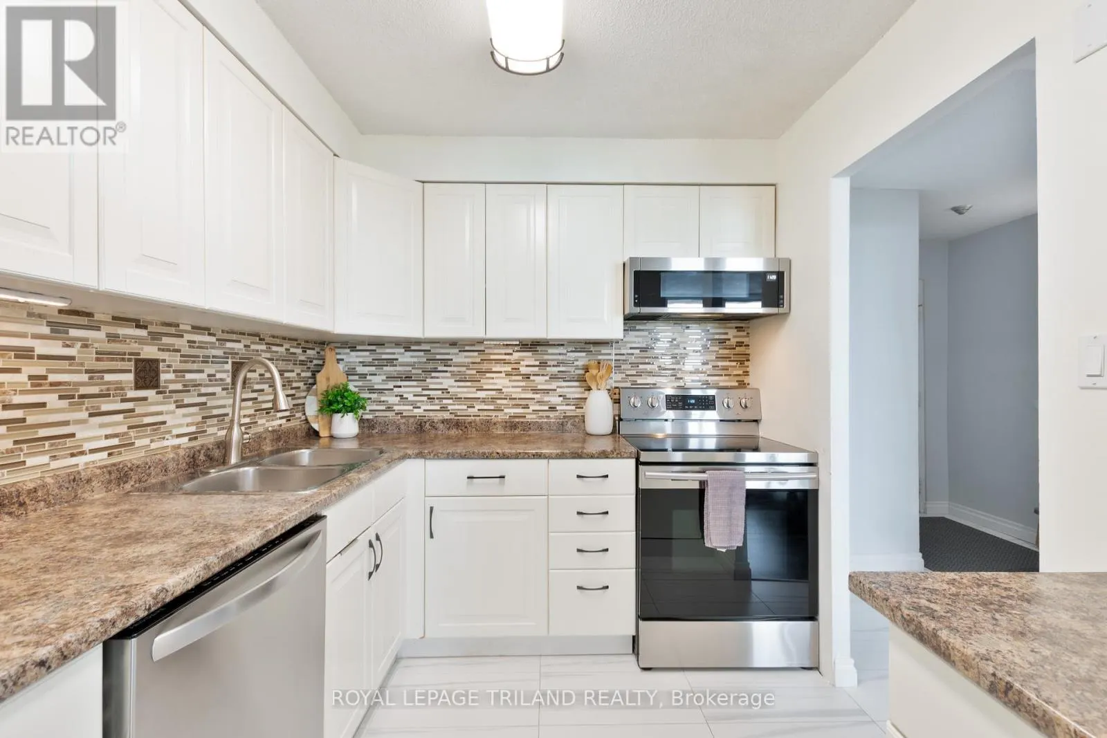 2703 - 323 COLBORNE STREET, #2703