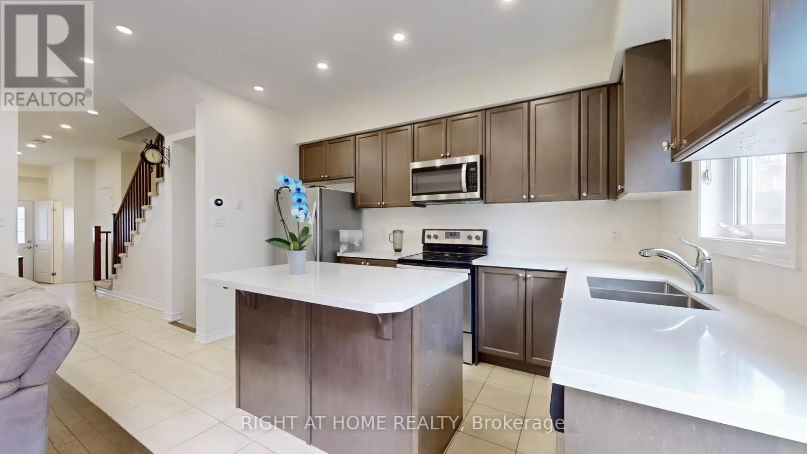 124 MOSAIC DRIVE