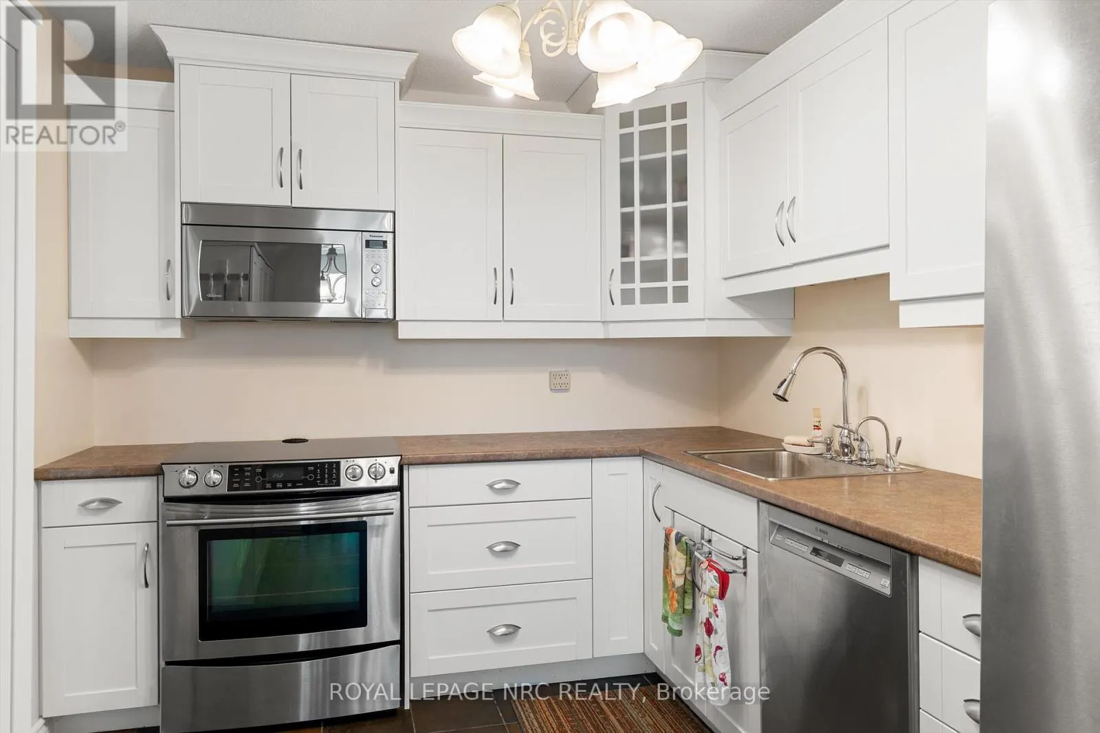 1109 - 7 GALE CRESCENT, #1109