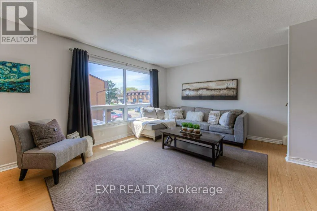 B4 - 500 STONE CHURCH ROAD W, #B4
