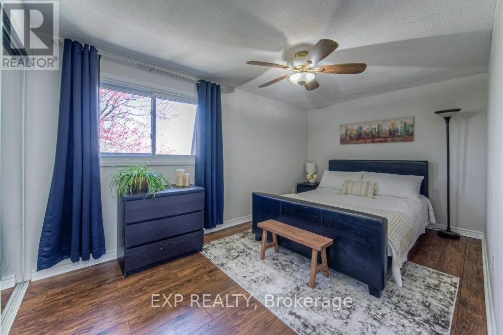 B4 - 500 STONE CHURCH ROAD W, #B4