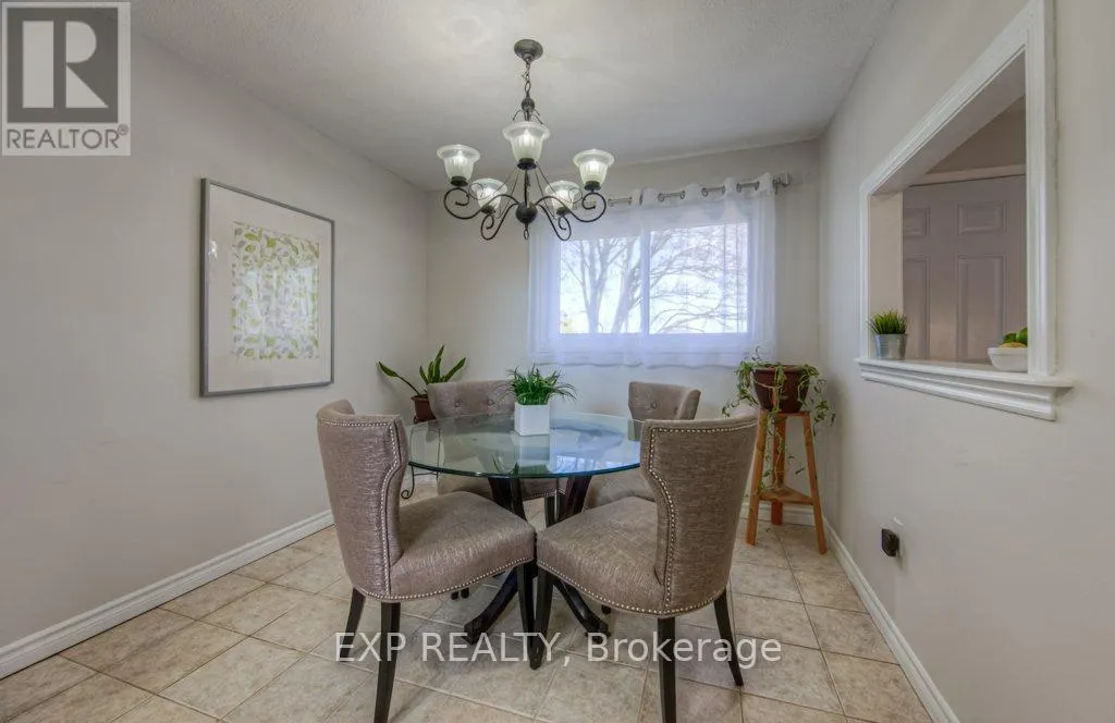 B4 - 500 STONE CHURCH ROAD W, #B4