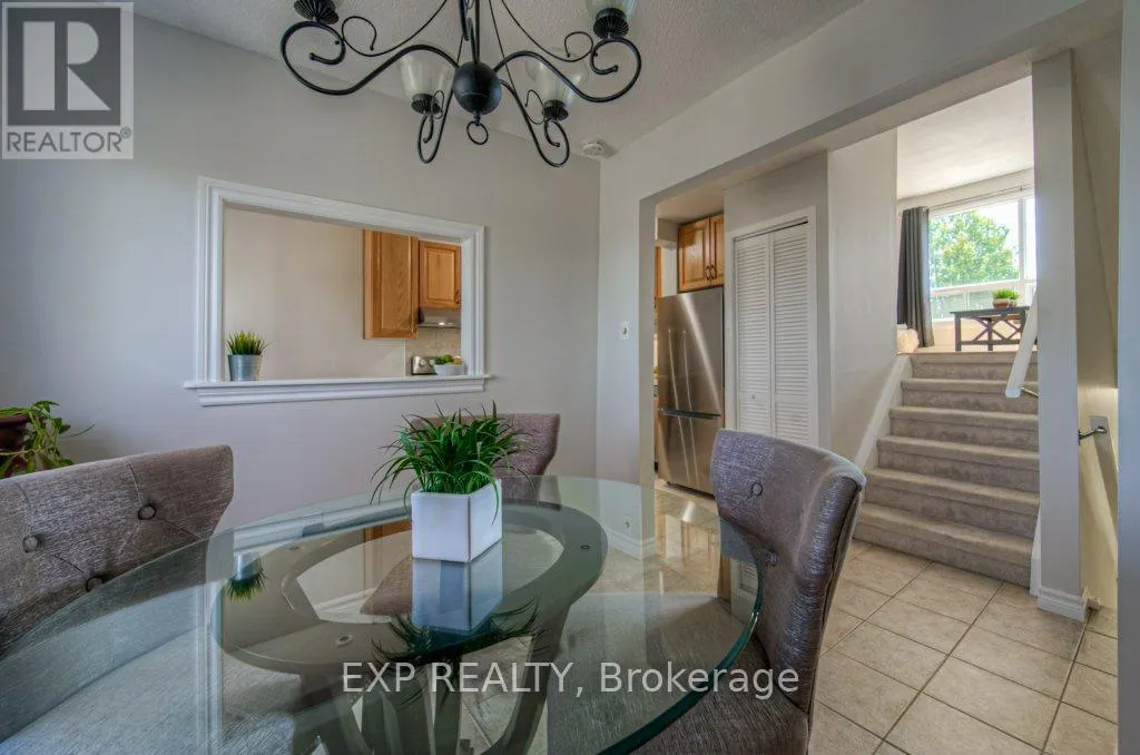 B4 - 500 STONE CHURCH ROAD W, #B4