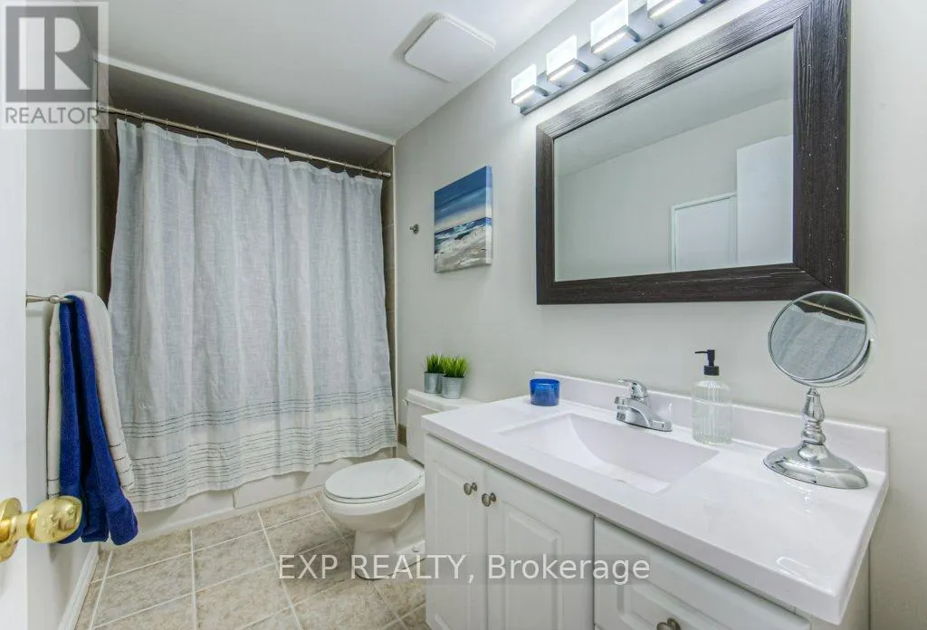 B4 - 500 STONE CHURCH ROAD W, #B4