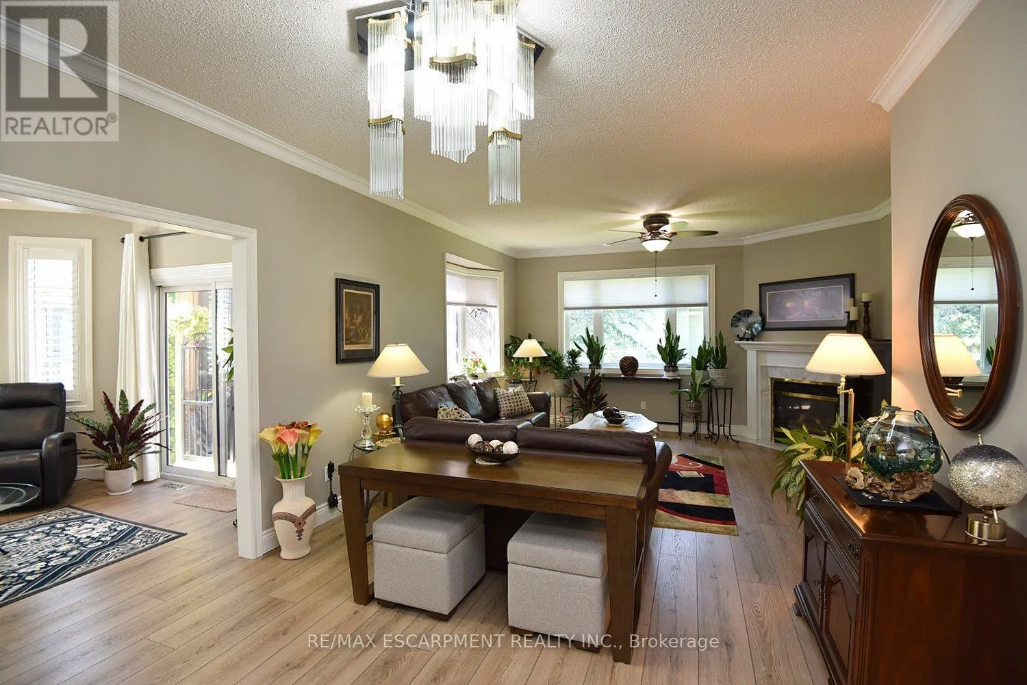 241 SILVERBIRCH BOULEVARD