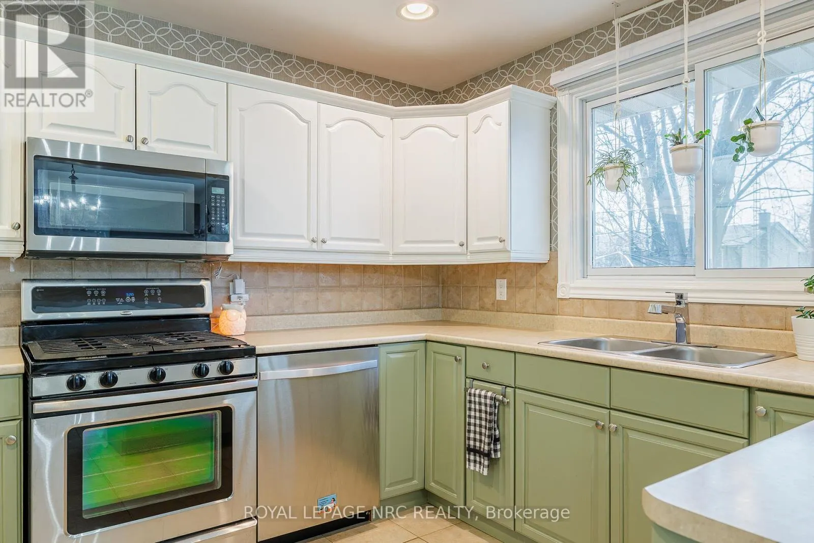33 IDYLWOOD ROAD