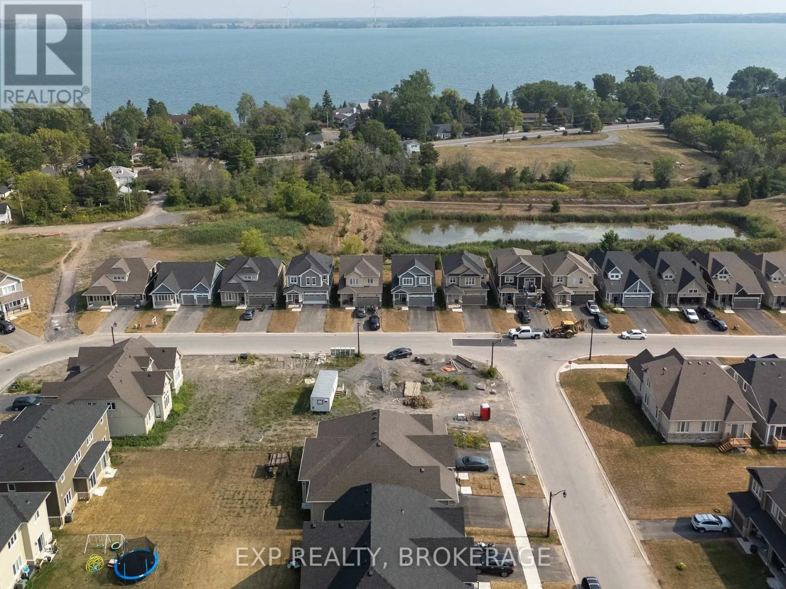 9 GOLF LINKS DRIVE