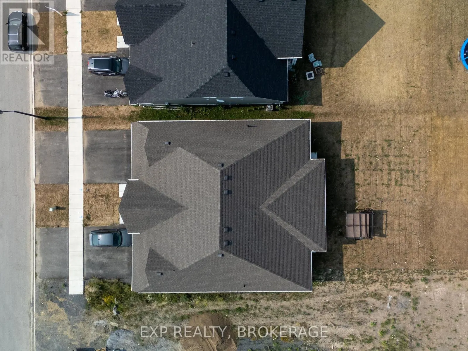9 GOLF LINKS DRIVE
