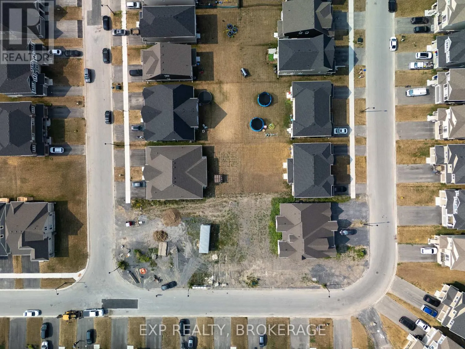 9 GOLF LINKS DRIVE