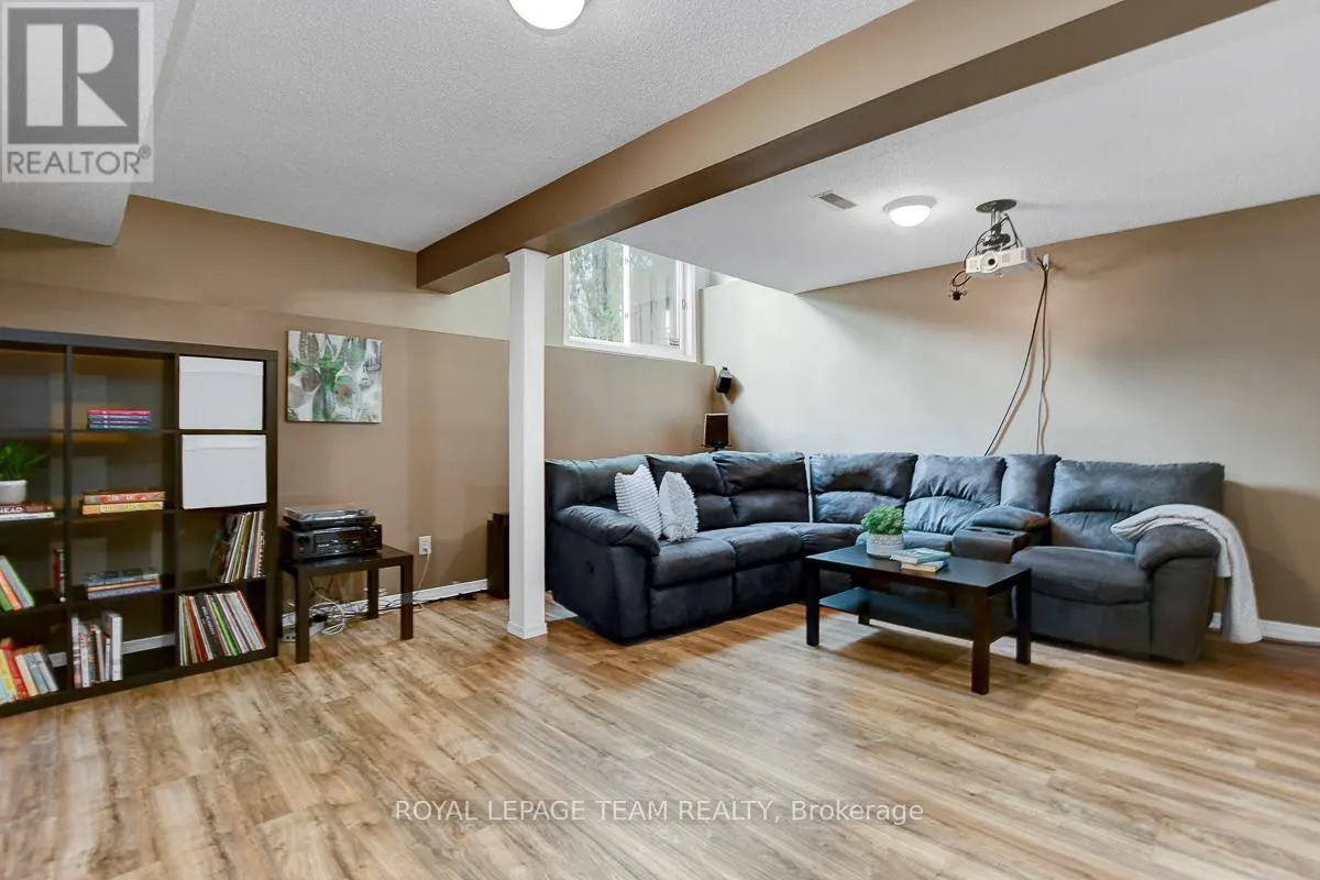 1471 BRIARFIELD CRESCENT
