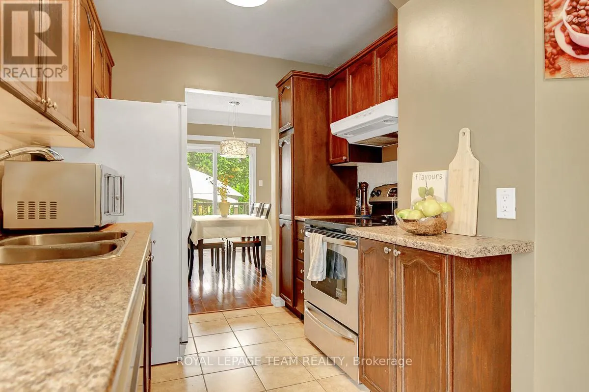 1471 BRIARFIELD CRESCENT