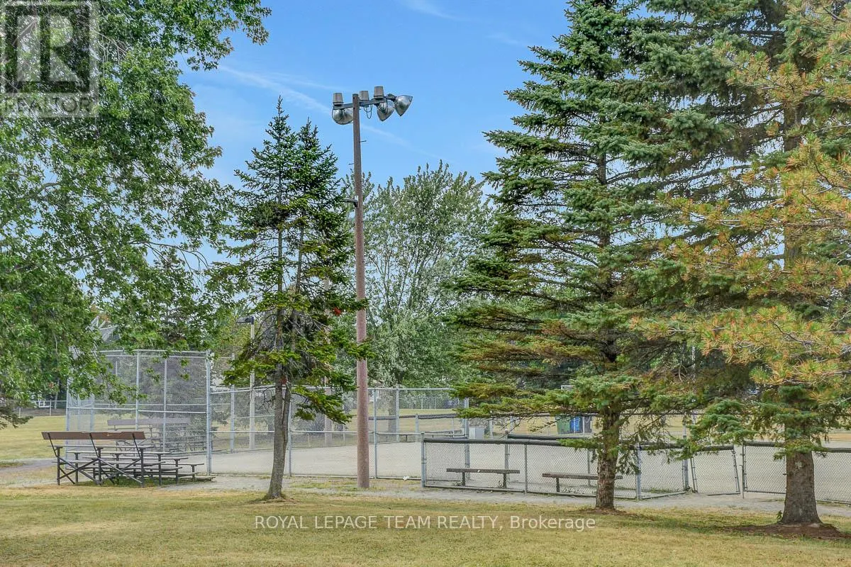 1471 BRIARFIELD CRESCENT
