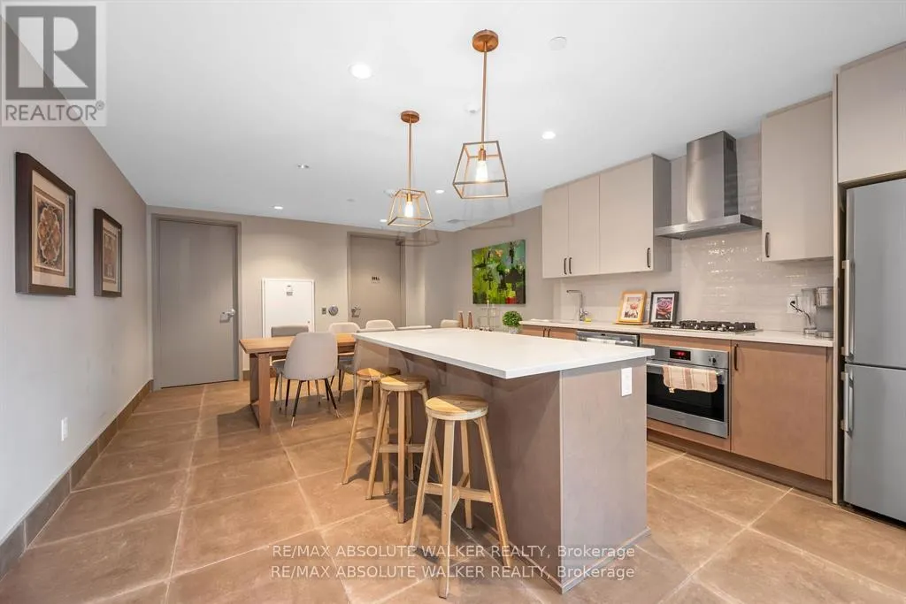 202 - 11 DES OBLATS AVENUE