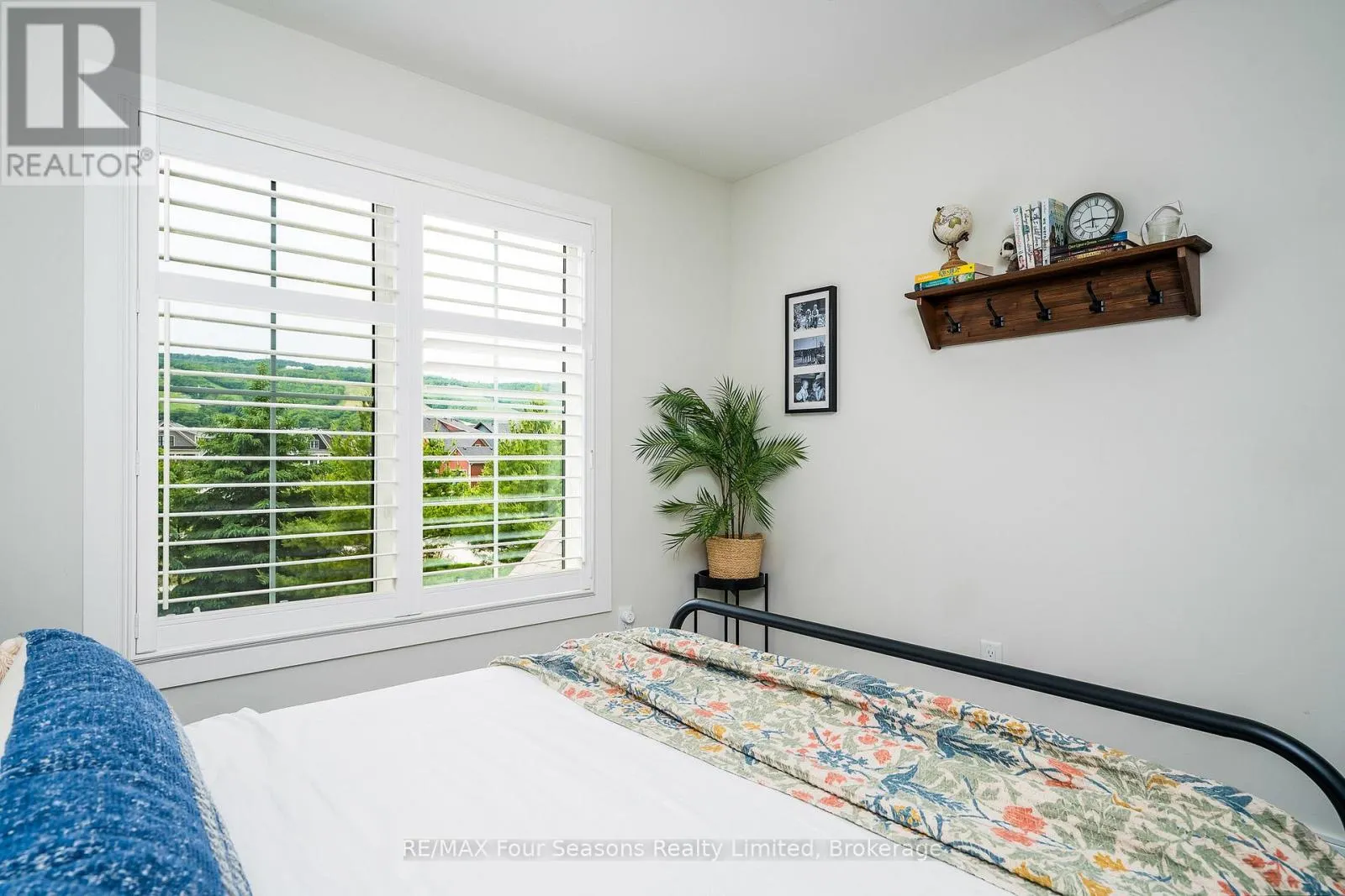 164 SNOW APPLE CRESCENT