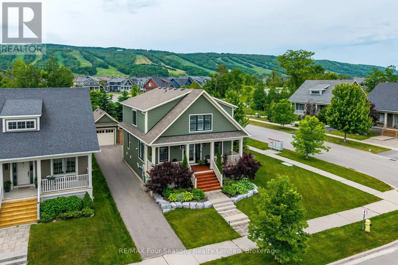 164 SNOW APPLE CRESCENT