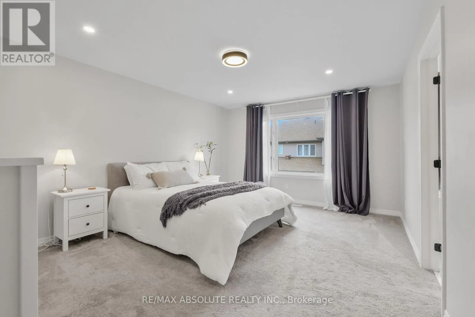 243 OVERBERG WAY
