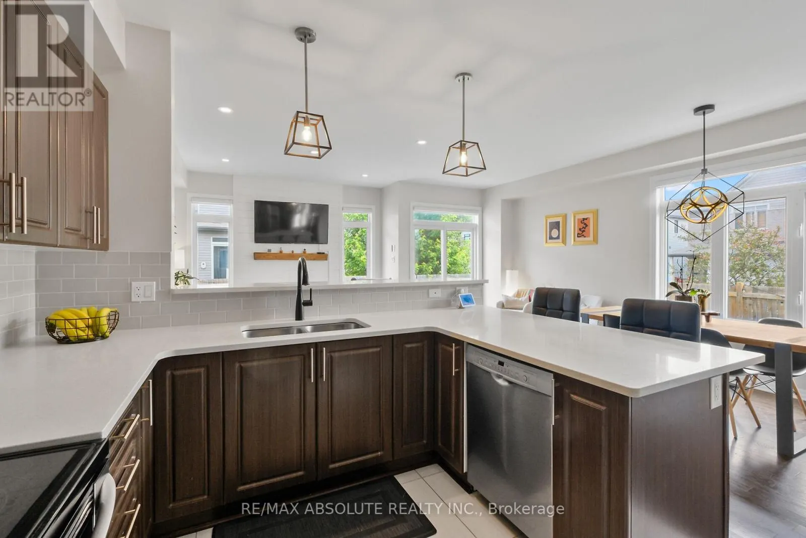 243 OVERBERG WAY