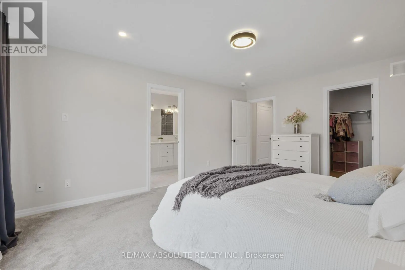 243 OVERBERG WAY