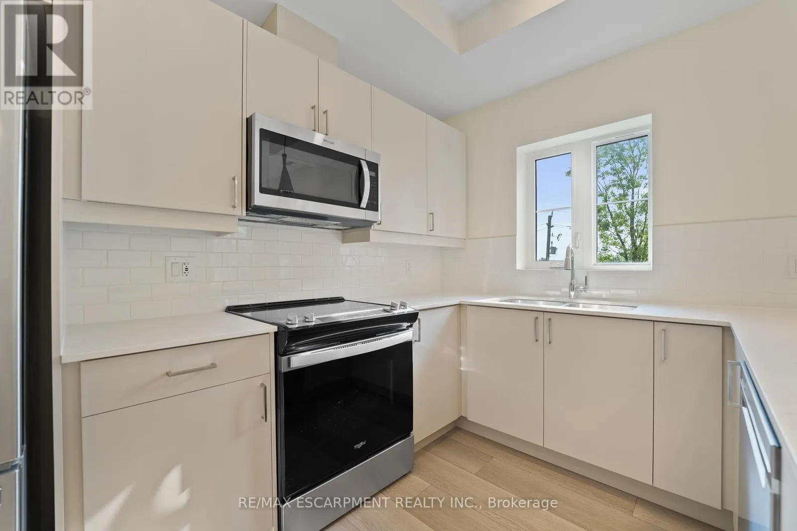 309 - 123 LINCOLN STREET