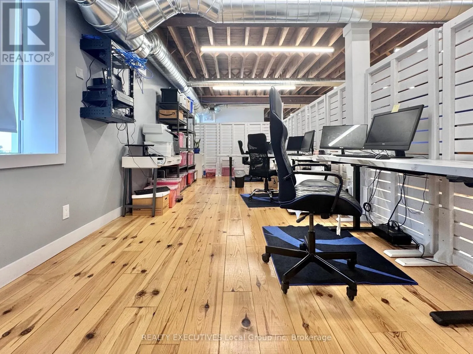 3 - 1630 MAIN STREET W, #3