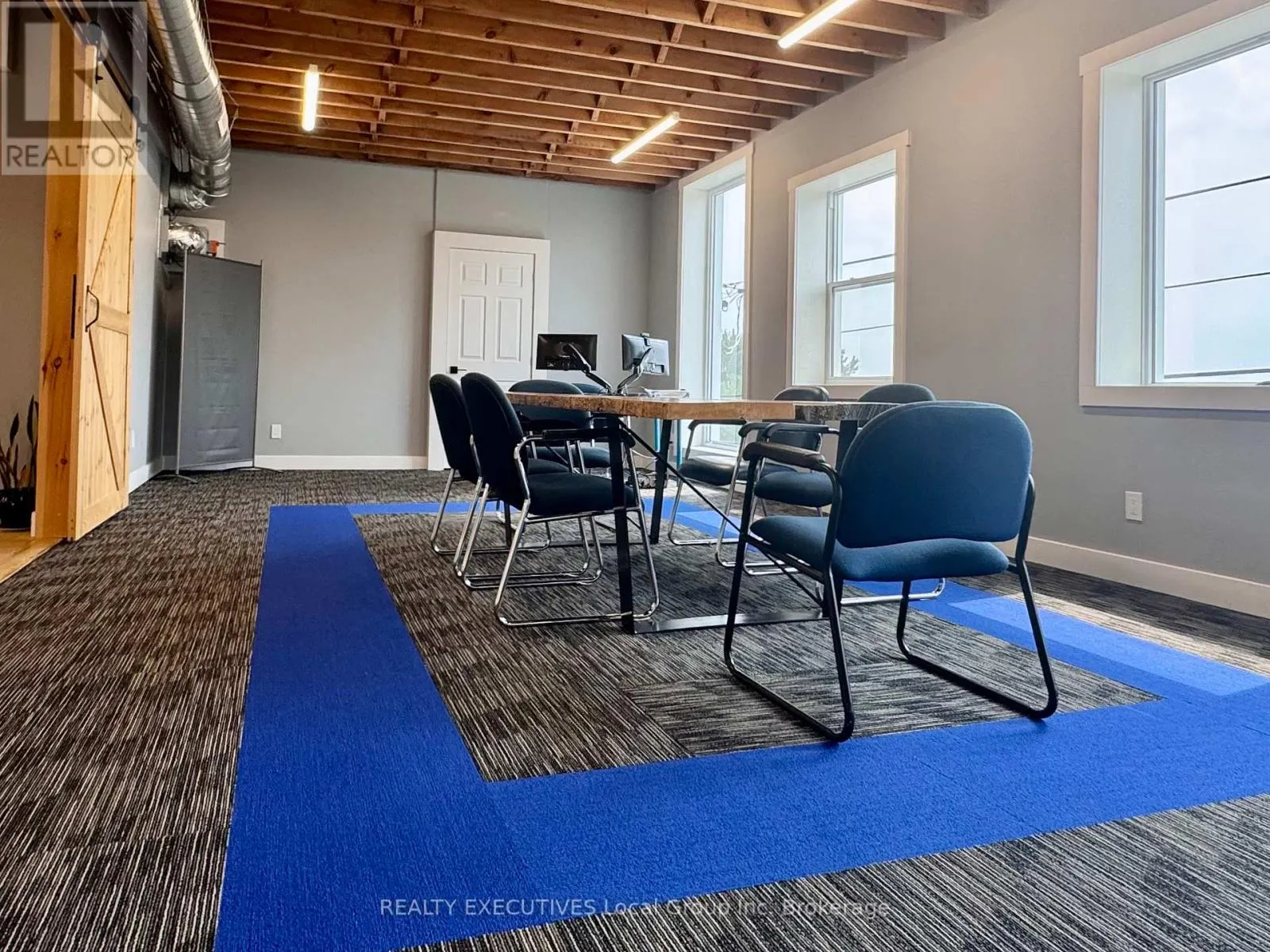 3 - 1630 MAIN STREET W, #3